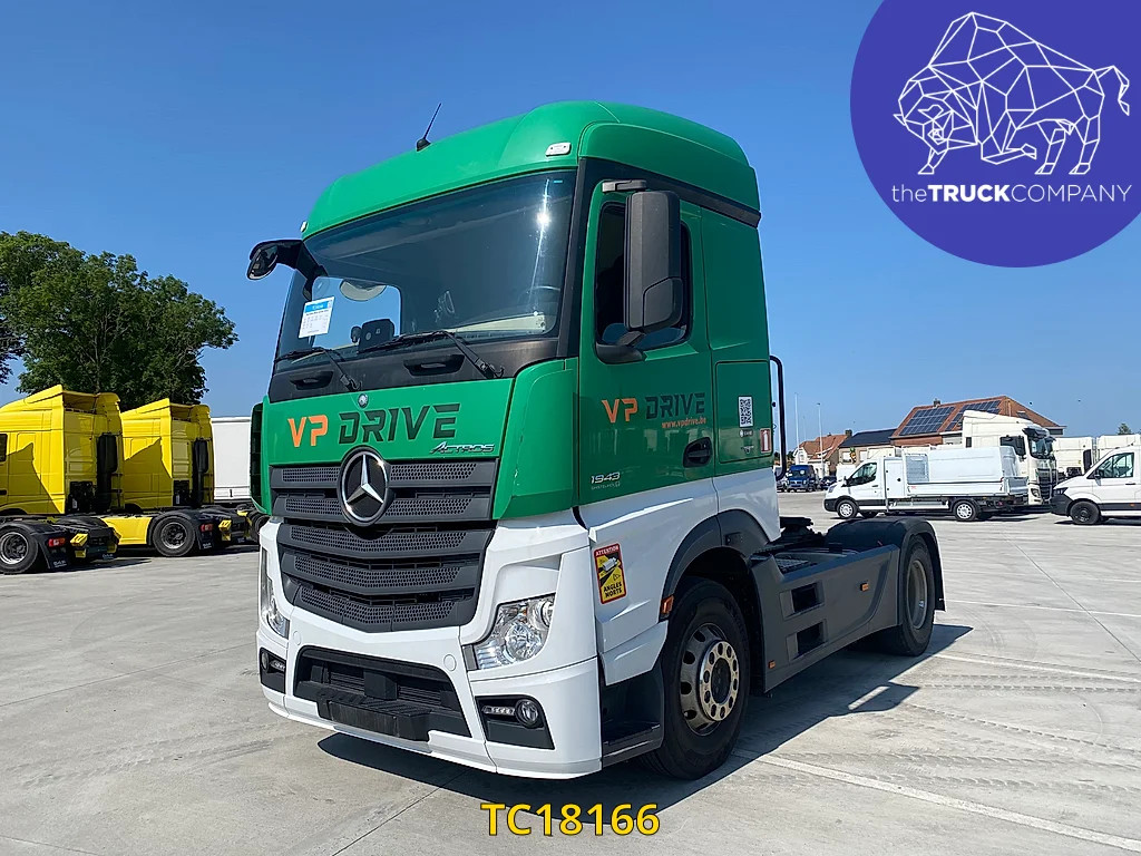 Mercedes-Benz Actros 1843 image