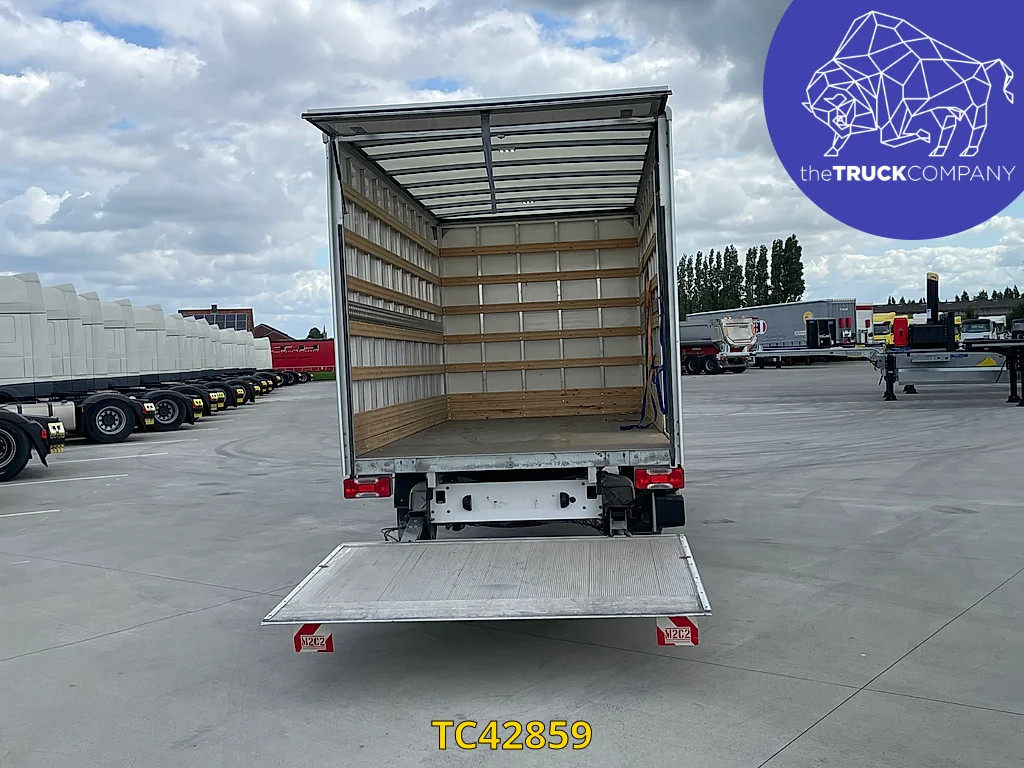 Volkswagen Crafter 2.0 TDI BOX + LIFT image