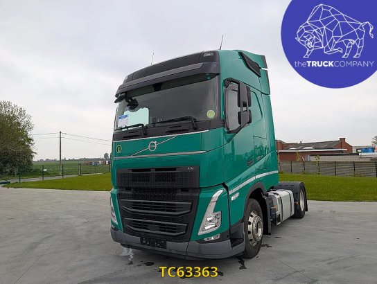 Volvo FH 500 590 2023 2 Tractor Units image 16