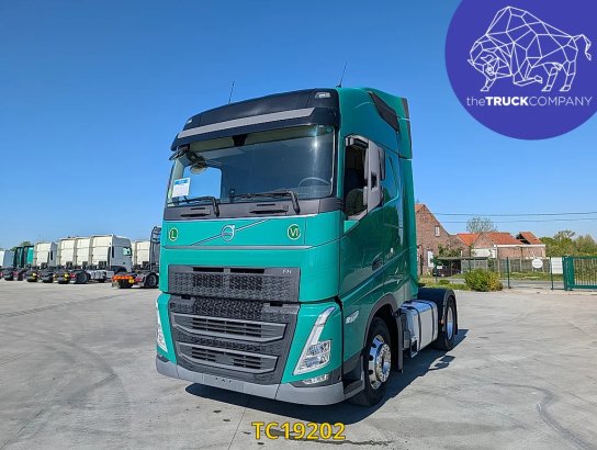 Volvo FH 500 590 2023 2 Tractor Units
