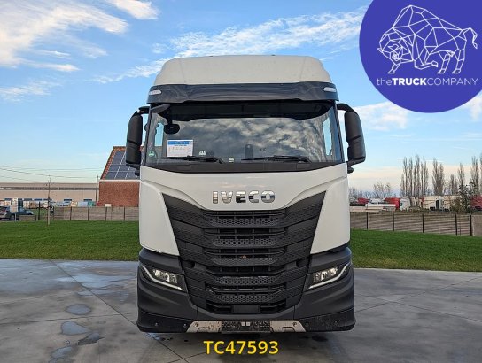 Iveco S-Way 480 S-Way 480 2021 2 Tractor Units image 25