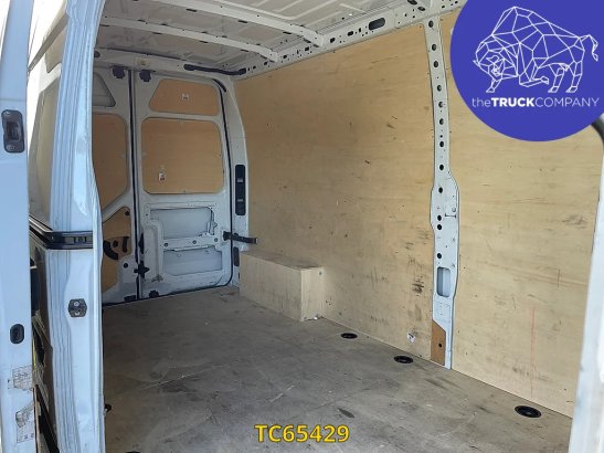 Renault Master L3H2 Master L3H2 2021 2 Closed vans image 40