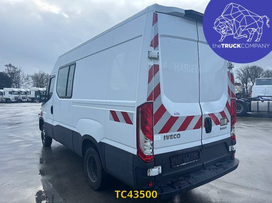 Iveco Daily 35C15V12 Double cab 7 places Daily 35C15V12 Double cab 7 places 2019 2 Closed vans image 40