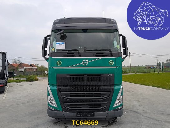 Volvo FH 500 590 2023 2 Tractor Units image 25