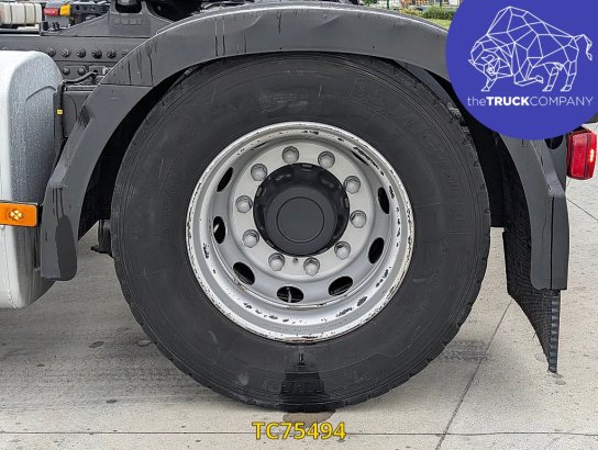 Volvo FH 590 2022 2 Tractor Units image 55