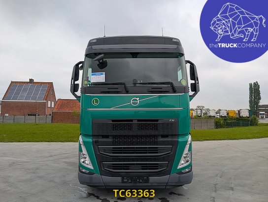 Volvo FH 500 590 2023 2 Tractor Units image 55