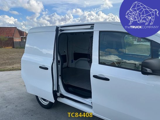 Renault Kangoo 1.5 DCI Kangoo 1.5 DCI 2022 2 Closed vans image 10
