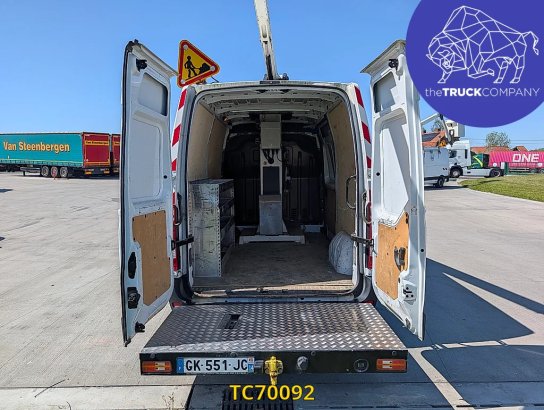 Renault Master 145.35 nacelle klubb Master 145.35 nacelle klubb 2022 2 image 11