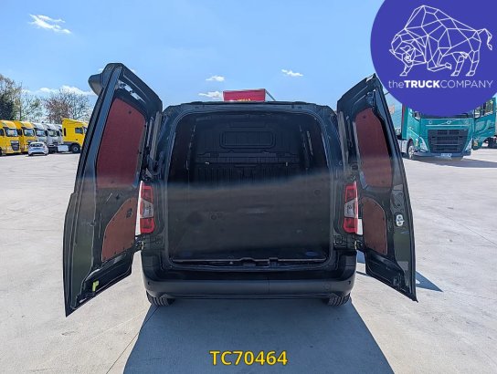 Peugeot Partner 1.5 BlueHDi 100 Peugeot Partner 1.5 BlueHDi 100 2022 2 Closed vans image 26