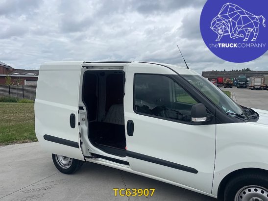 Fiat Doblo CARGO 1.6 Fiat Doblò Cargo 1.6 2022 2 Small Vans image 11