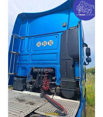 DAF XF 530 XF 530 2018 2 Tractor Units image 26