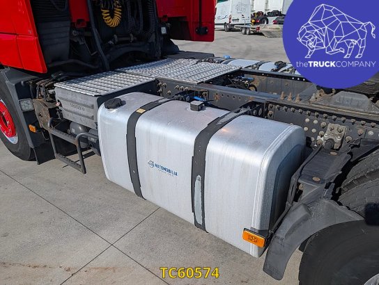 Volvo FH 500 590 2010 2 Tractor Units image 26