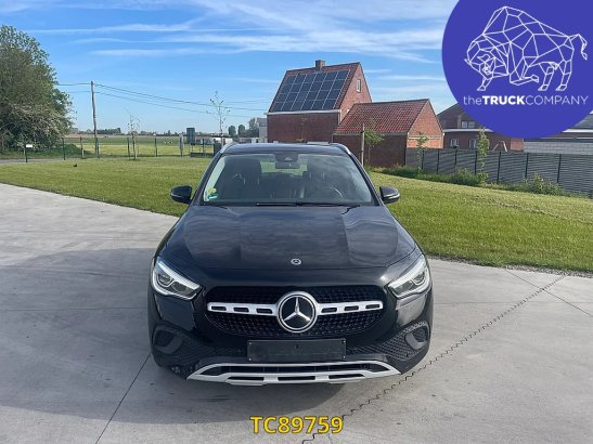 Mercedes-Benz GLA 200 D Mercedes-Benz GLA 200 D 2021 2 image 11