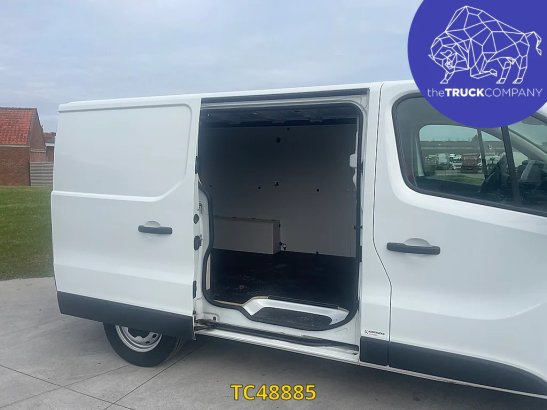 Renault Trafic Trafic 3 150.30 EDC6 L1H1 Trafic 3 150.30 EDC6 L1H1 2023 2 Closed vans image 12