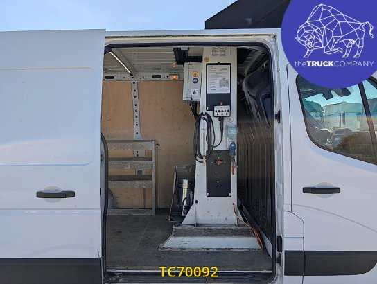Renault Master 145.35 nacelle klubb Master 145.35 nacelle klubb 2022 2 image 12
