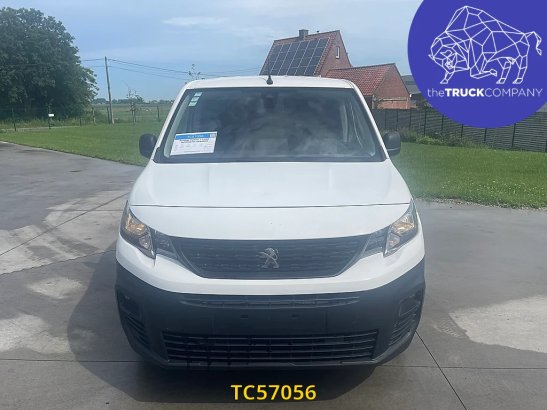 Peugeot Partner 1.5 HDI - AUTOMATIC GEARBOX Peugeot Partner 1.5 HDI - AUTOMATIC GEARBOX 2022 2 Closed vans image 12