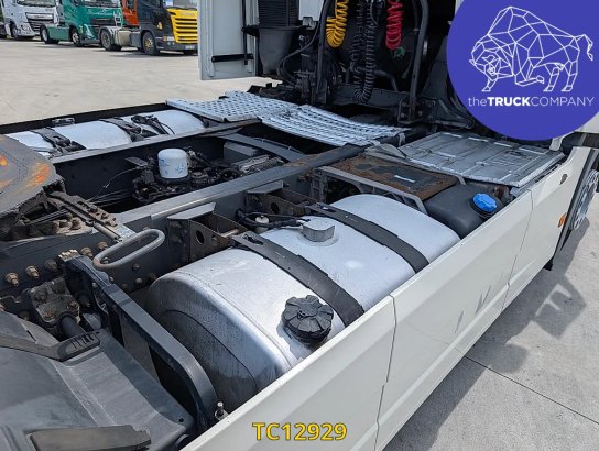 Volvo FH 460 590 2013 2 Tractor Units image 12