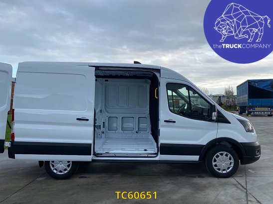 Ford Transit 130.35 l2h2 Transit 130.35 L2H2 - AUTOMATIC GEARBOX - NEW VAN 2025 1 Closed vans image 12