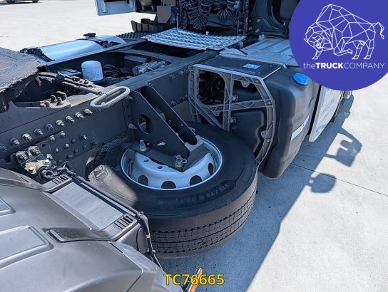 Volvo FH 460 590 2021 2 Tractor Units image 27