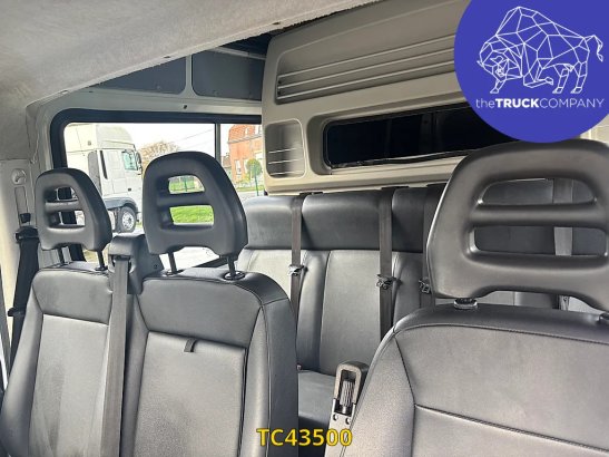 Iveco Daily 35C15V12 Double cab 7 places Daily 35C15V12 Double cab 7 places 2019 2 Closed vans image 13