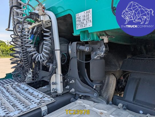 Volvo FH 500 3292 2022 2 Tractor Units image 13