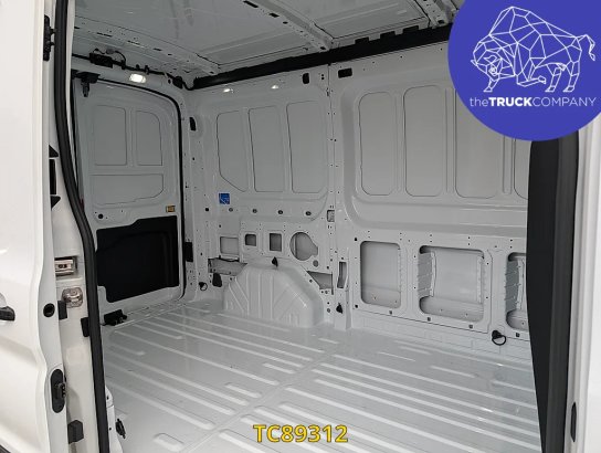 Ford Transit 130 L2H2 bv auto Transit L2H2 AUTOMATIC GEARBOX - NEW VAN 2025 1 Closed vans image 13