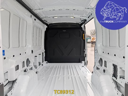 Ford Transit 130 L2H2 bv auto Transit L2H2 AUTOMATIC GEARBOX - NEW VAN 2025 1 Closed vans image 14