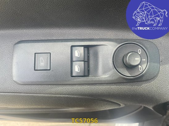 Peugeot Partner 1.5 HDI - AUTOMATIC GEARBOX Peugeot Partner 1.5 HDI - AUTOMATIC GEARBOX 2022 2 Closed vans image 15