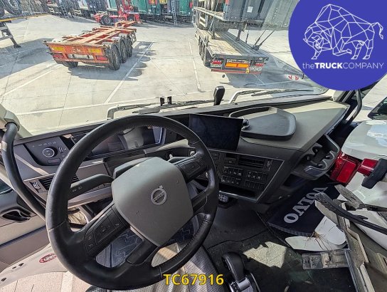 Volvo FH 460 590 2022 2 Tractor Units image 15