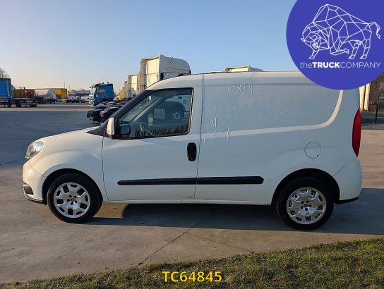 Fiat Doblo 1.4i PETROL / CNG Fiat Doblò 1.4i PETROL / CNG 2017 2 Closed vans image 32
