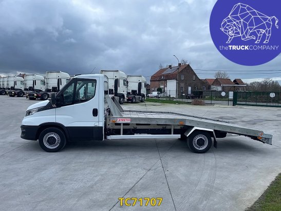 Iveco Daily 35S16 CAR TRANSPORT + WINCH Daily 35S16 CAR TRANSPORT + WINCH 2021 2 image 18