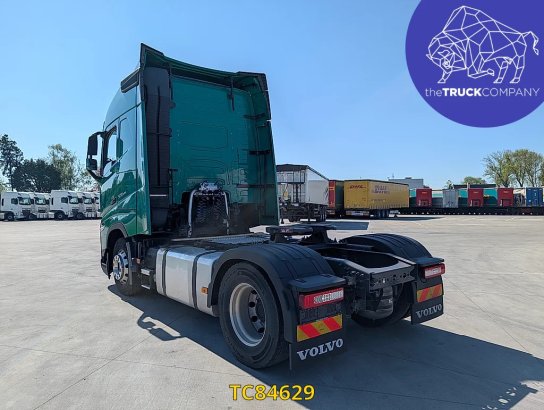 Volvo FH 500 590 2023 2 Tractor Units image 18