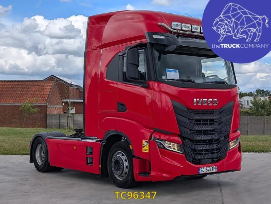 Iveco S-Way 490 S-Way 490 2023 2 Tractor Units image 33