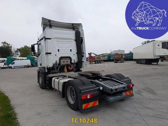 Mercedes-Benz Actros Actros 2018 2 Tractor Units image 18