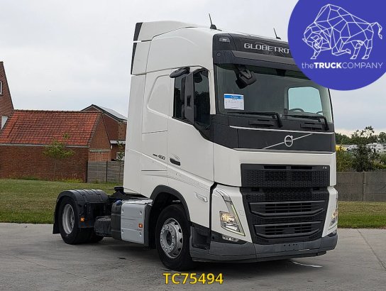 Volvo FH 590 2022 2 Tractor Units image 63