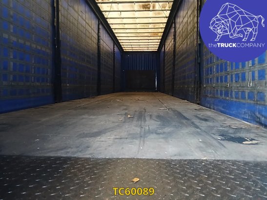 Krone Curtainsides 2011 2 image 15