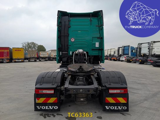 Volvo FH 500 590 2023 2 Tractor Units image 4