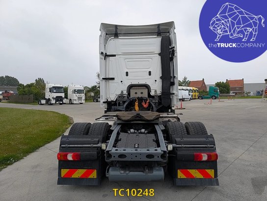 Mercedes-Benz Actros Actros 2018 2 Tractor Units image 19
