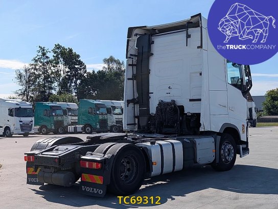 Volvo FH 460 590 2018 2 Tractor Units image 4
