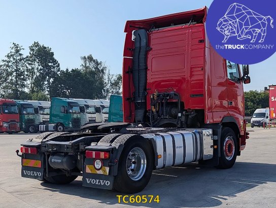Volvo FH 500 590 2010 2 Tractor Units image 4
