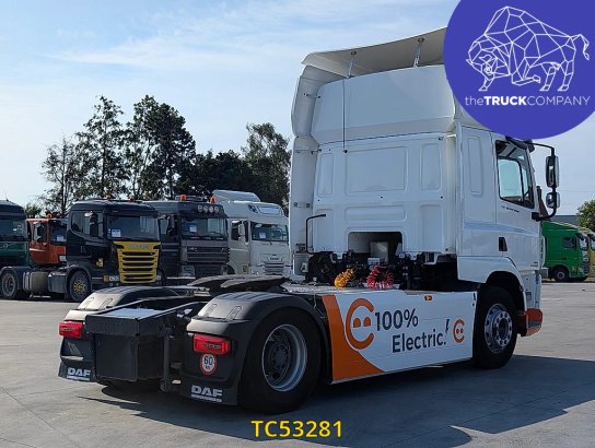 DAF 85 CF 320 Electric 85 CF 320 Electric 2022 2 Tractor Units image 3