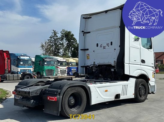 Mercedes-Benz Actros 1853 Mercedes-Benz Actros 1853 2019 2 Tractor Units image 4