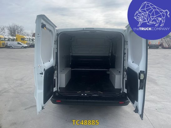Renault Trafic Trafic 3 150.30 EDC6 L1H1 Trafic 3 150.30 EDC6 L1H1 2023 2 Closed vans image 6