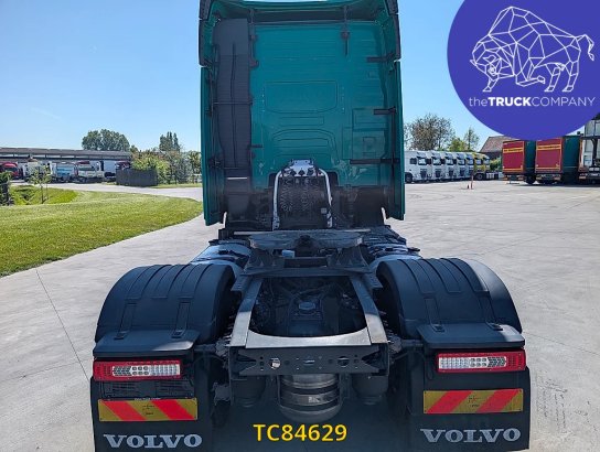 Volvo FH 500 590 2023 2 Tractor Units image 6