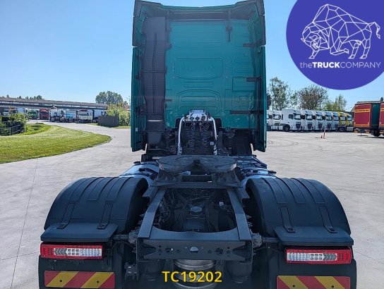 Volvo FH 500 590 2023 2 Tractor Units image 6