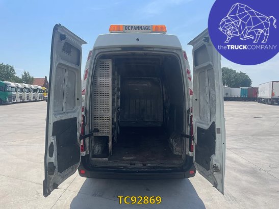 Renault Master Master 120.35 L3H3 Master 120.35 L3H3 2012 2 Closed vans image 6