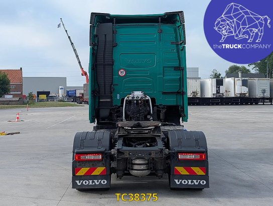 Volvo FH 500 590 2023 2 Tractor Units image 21