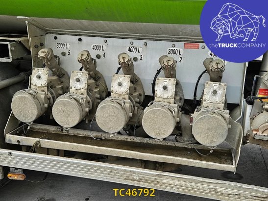 Renault Premium 320 Premium 320 2010 2 image 36