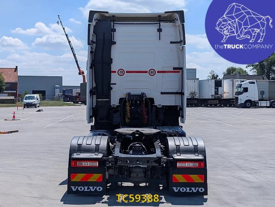 Volvo FH 460 590 2022 2 Tractor Units image 66