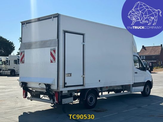 Mercedes-Benz Sprinter 317 CDI KOFFER MET LIFT - AUTOMAAT Mercedes-Benz Sprinter 317 CDI KOFFER MET LIFT - AUTOMAAT 2023 2...